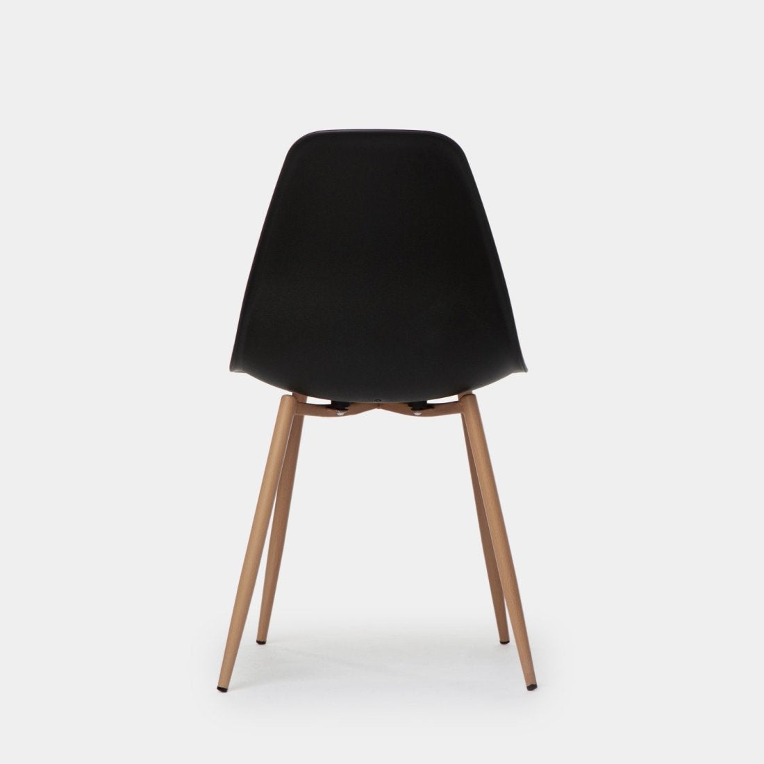 Sedia in polipropilene nera con gambe naturali Nina - 5