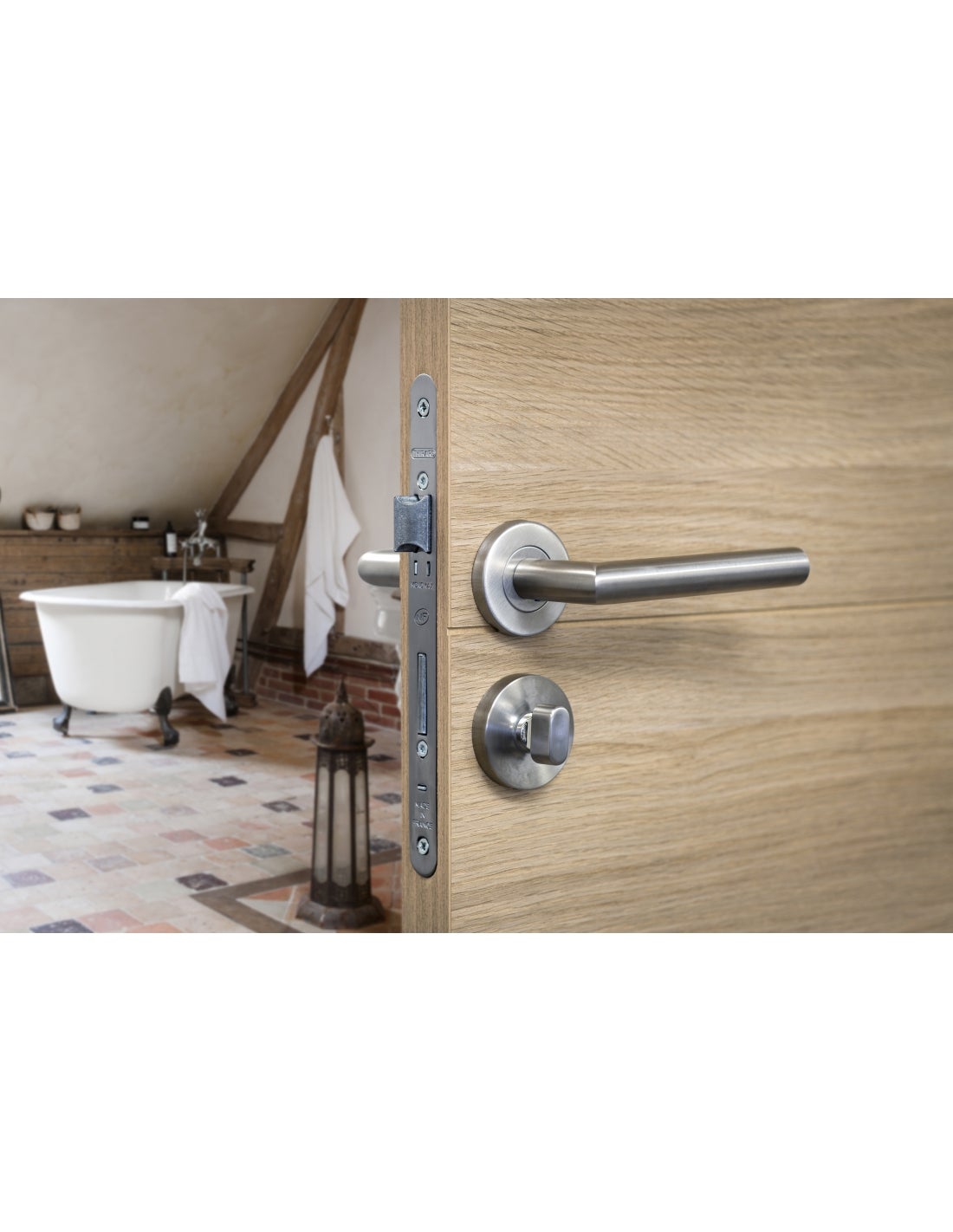 THIRARD - Serrure encastrable Monomax NF à condamnation pour salle de bain et toilette, axe 40mm, bouts ronds, têtière inox - THIRARD - 2