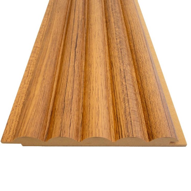 Rivestimento murale in MDF, colore Teak LB6500, 240x16,5x1,8 cm (1,98 m2)