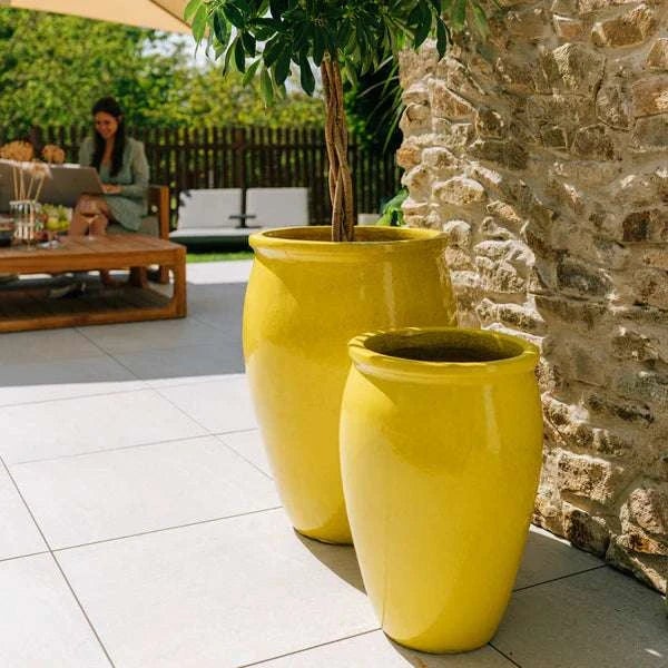 Pot grande taille d'extérieur BACCHUS 36x52cm jaune, fait main en terre cuite émaillée, résistant au gel - 2