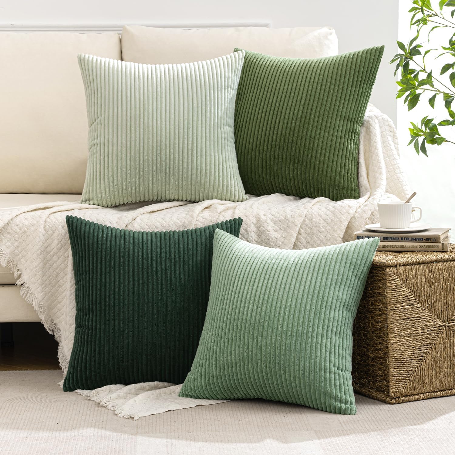 Housses de Coussin en Velours Côtelé Carrées Décoratives Douces pour Le Douce en Velours Rayé Lot de 4 - 45x45cm Série Forest Green - 3