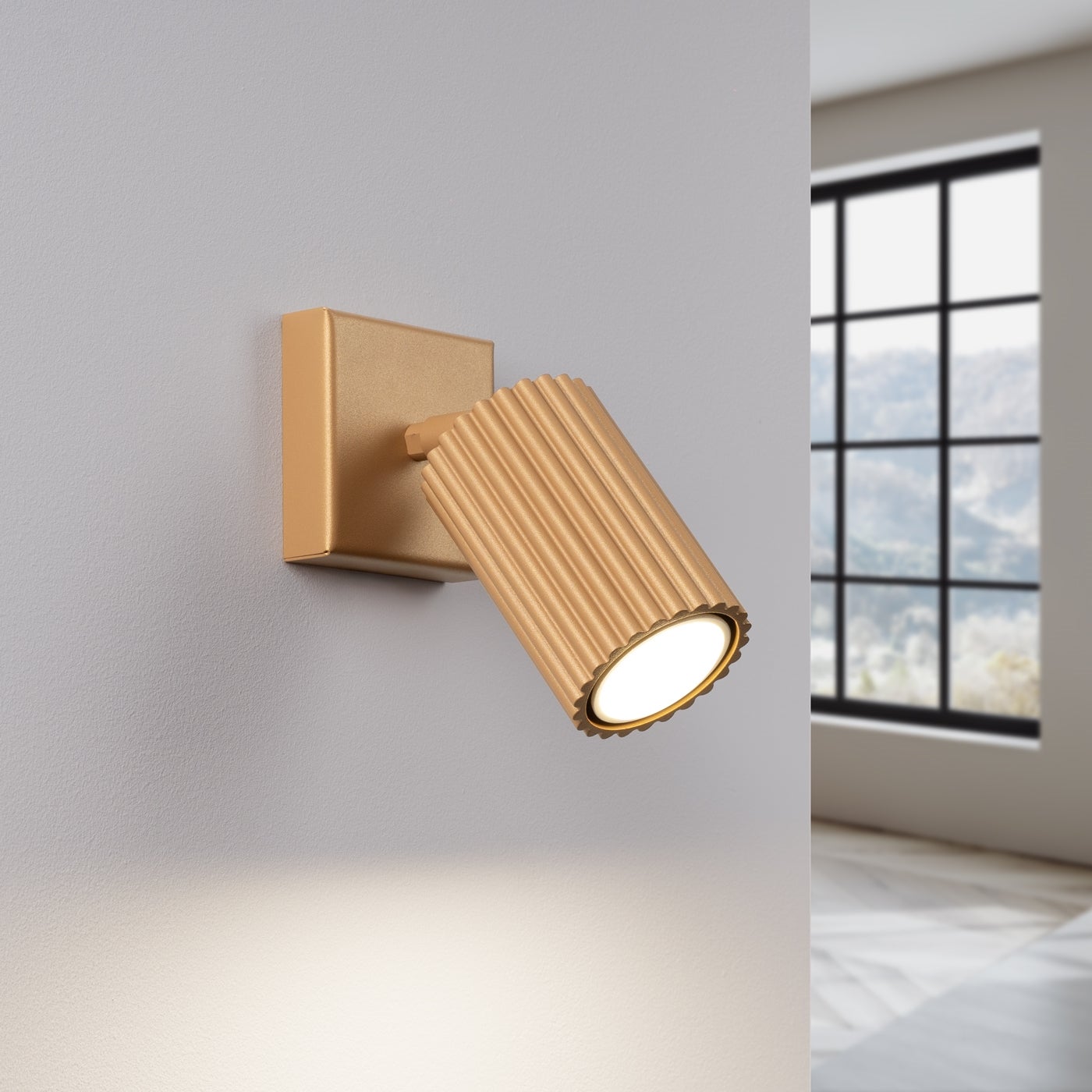Kinkiet GLOOW złoty LED 3000K - 8x16x16cm Sollux