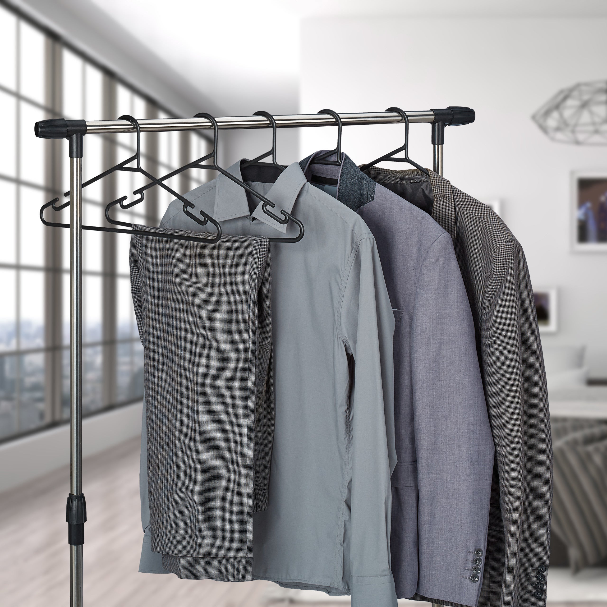 Cintres set de 24, traverse pantalon et encoche, plastique recyclé, rangement, peu encombrant, noir, Relaxdays - 5