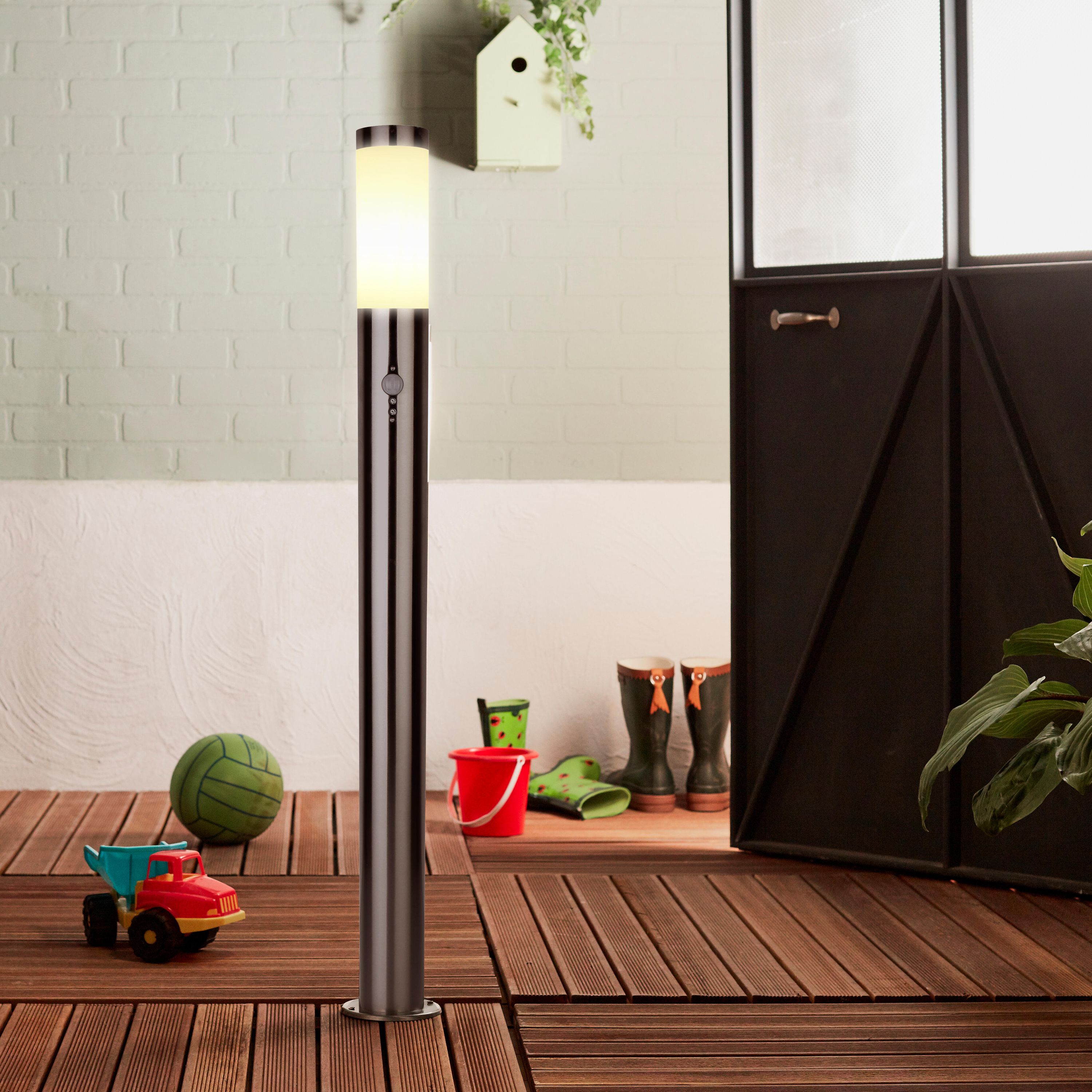 BERGEN słupek zewnętrzny z czujnikiem ruchu - 1 x E27 max 25W - IP44 - Stal nierdzewna - INSPIRE