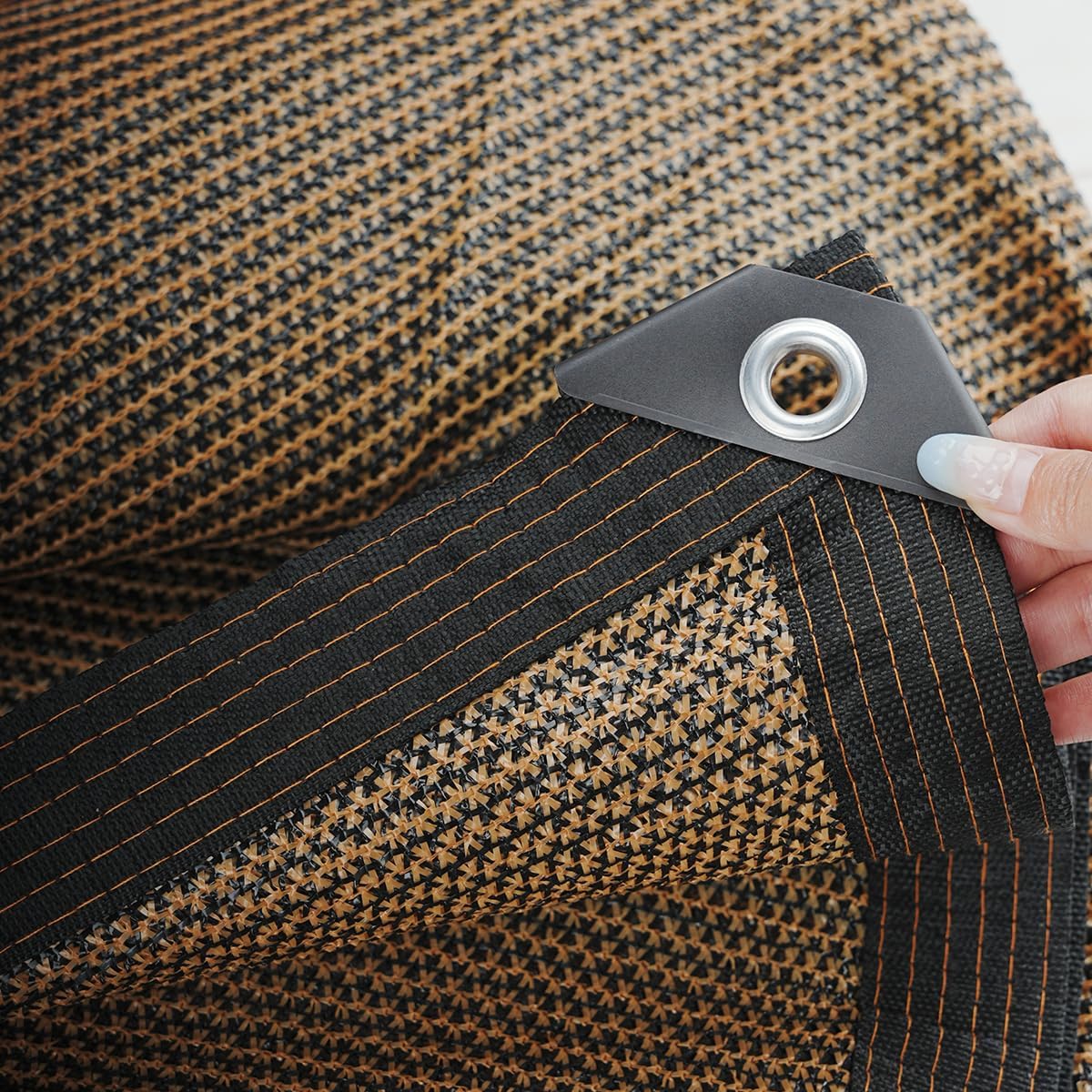 Parasol perforowany z 70% ochroną przeciwsłoneczną do ogrodów, tarasów, na zewnątrz, brązowy, 6 x 8 m