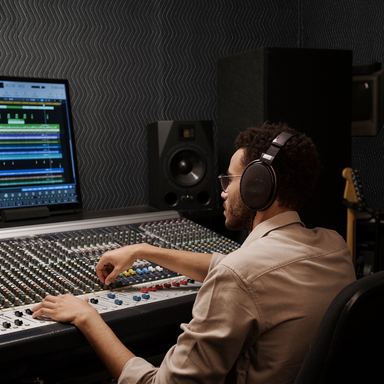 Couvertures de Déménagement de Meubles Insonorisante VEVOR 2438x2032 mm Grande Couverture Isolation Acoustique à Œillets Tissu Tissé Polyester - 8