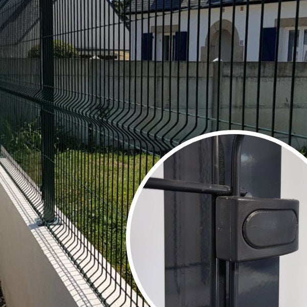 Poteau carré à sceller acier galvanisé gris 2,23m - 2