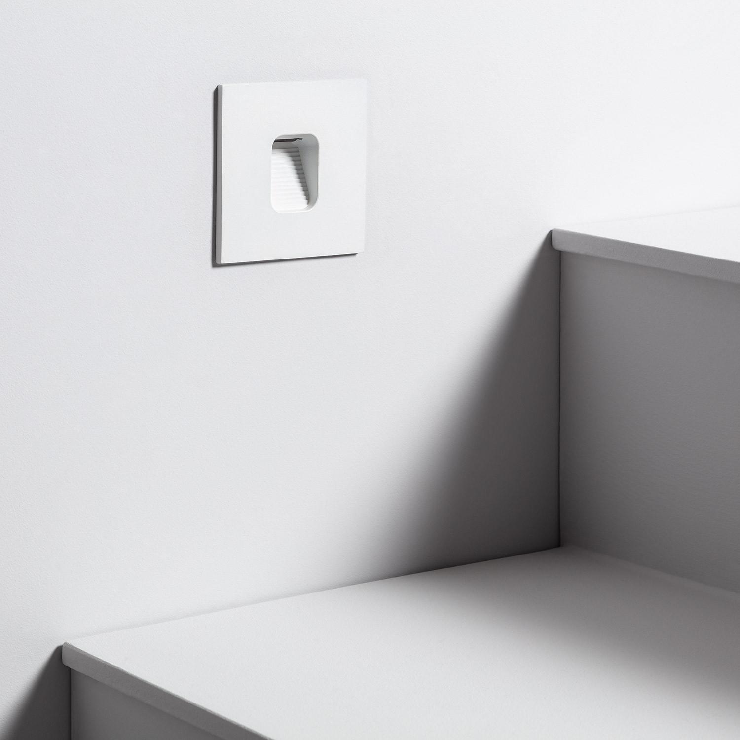 segnapasso led 503 da esterno a parete