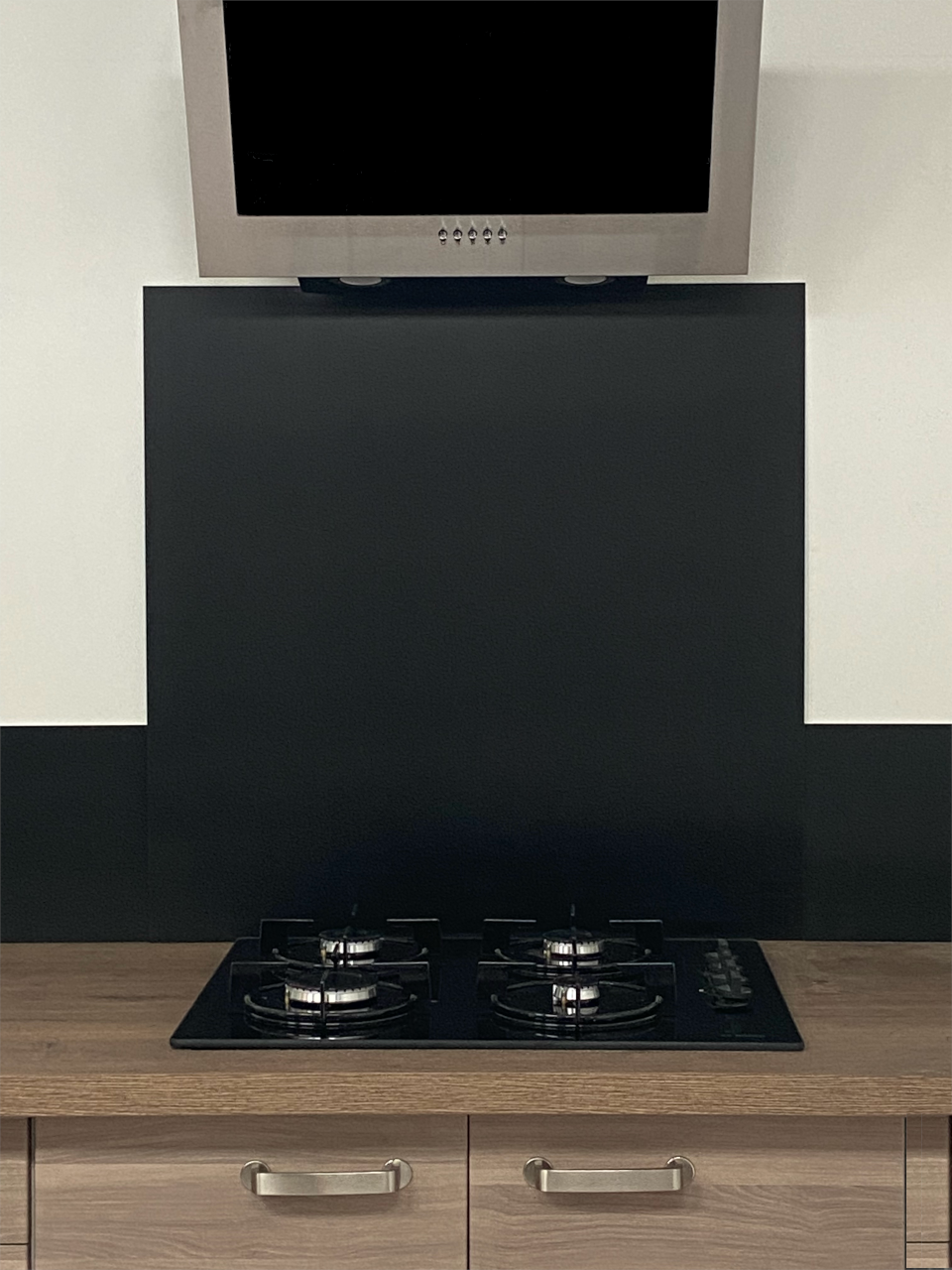 Crédence aluminium brossé sur mesure - 2 découpes