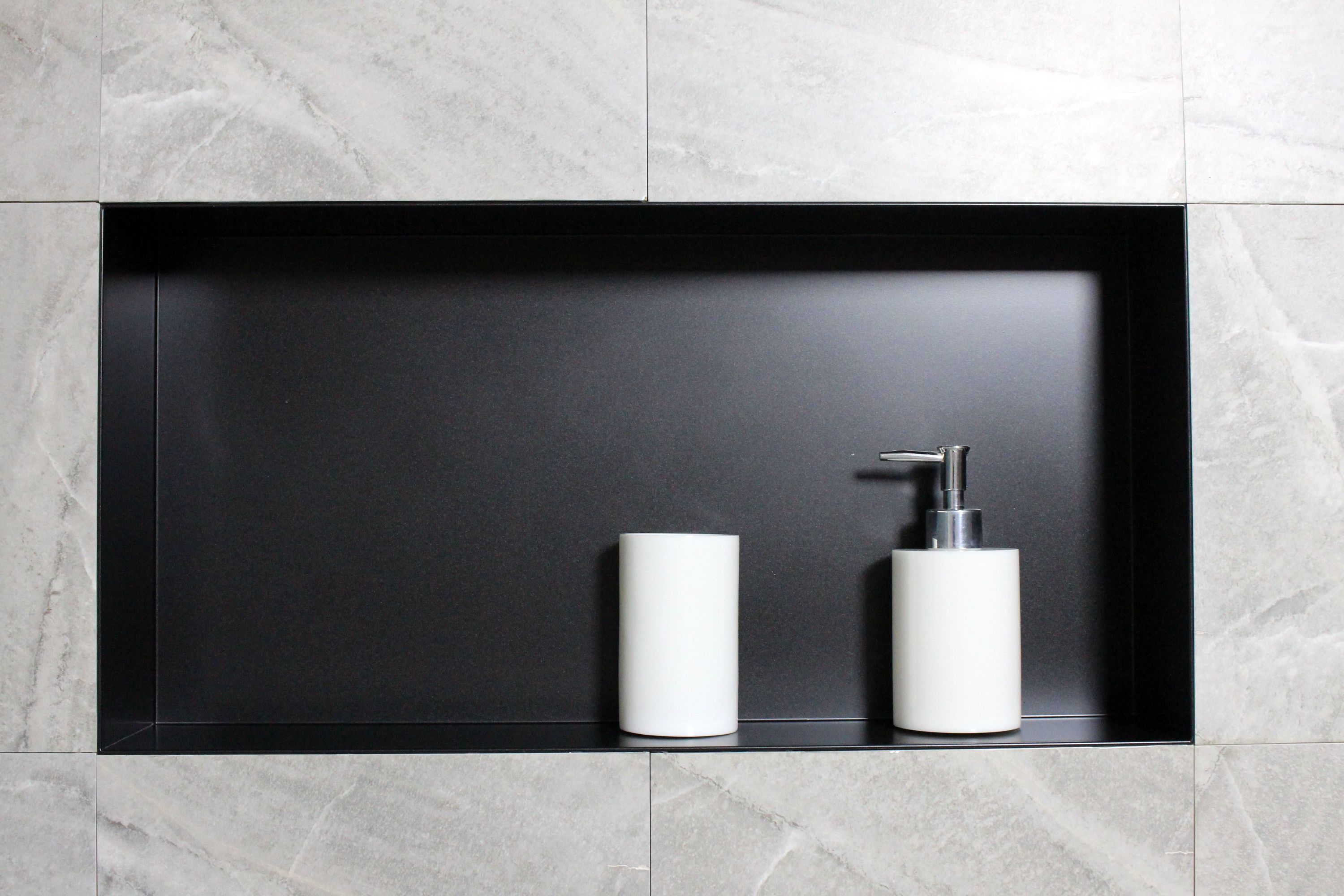 Sanbege Mensola da incasso per doccia in acciaio inox spazzolato, 61 x 30 cm, adatta per installazione con foro a parete da 57,9 x 27,9 cm, nero chiaro