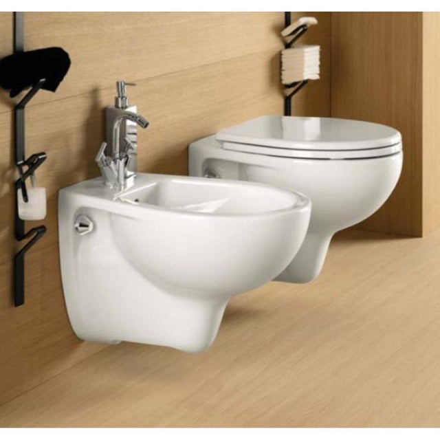 Sanitari bagno sospesi Geberit serie Colibr� 02 > vaso sedile e bidet