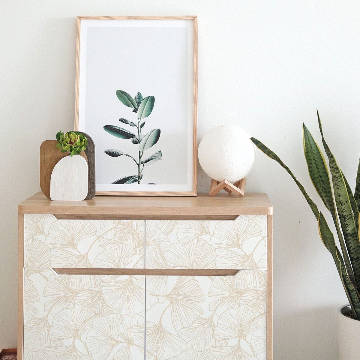 Papier peint adhésif gingko sable et blanc en vinyle lavable et amovible - 1 rouleau 50x300 cm - Decochic - 2