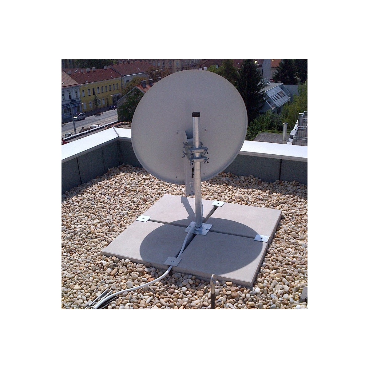 HDSAT IRON 5 Support Balcon/Terrasse pour Parabole satellite - Haute Stabilité - Roof Palette pour Dalles 50 x 50 cm - 2