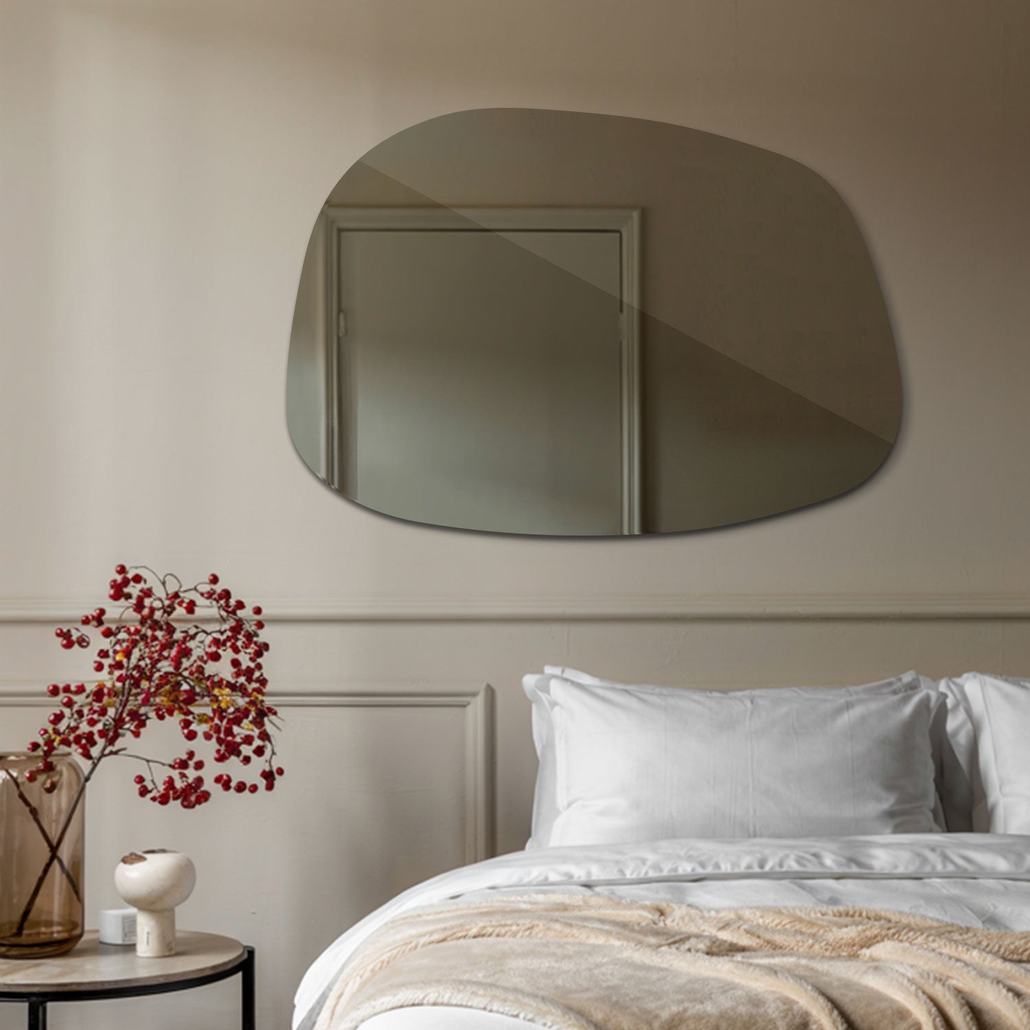 Miroir design en forme de tache originale | Miroir irrégulier grand format pour salon ou entrée | 78x57 cm | Marque Wallfluent - 8