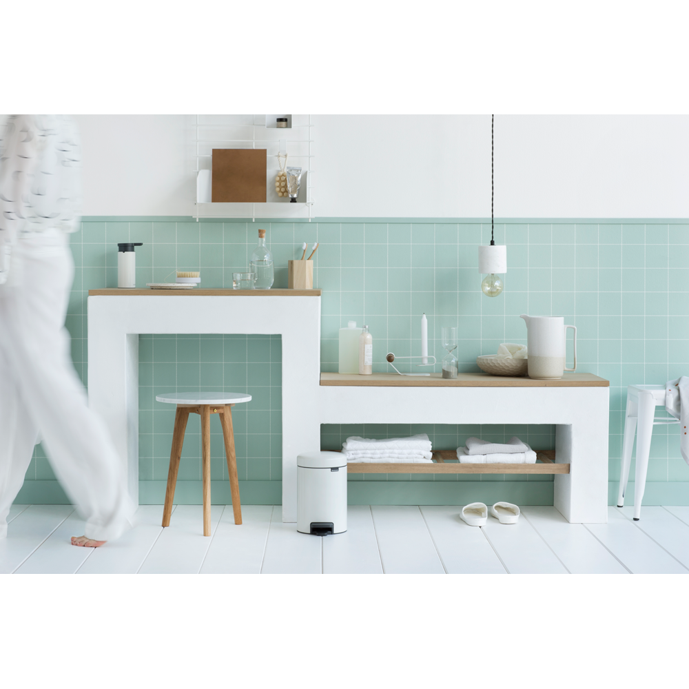 Brabantia NewIcon Poubelle à Pédale, 3 litres, fermeture douce, seau intérieur plastique - Dreamy Blue - 5