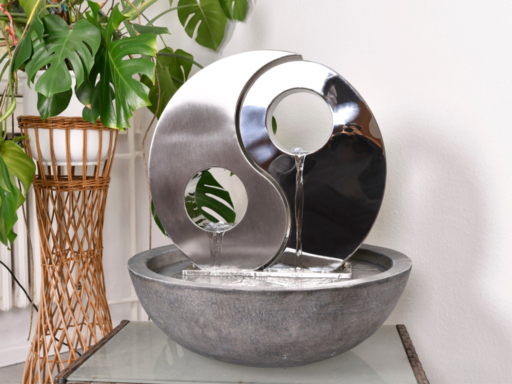 KÖHKO® Ściana wodna Yin Yang z oświetleniem LED Okrągła ok. Ø 48 cm Fontanna ze stali nierdzewnej z niecką z polyresinu 23018