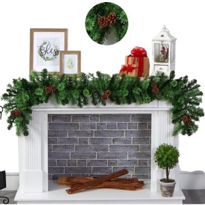 Couronne De Noël Avec Camion Rouge – Décoration Réaliste Pour Porte D’entrée, Garage, Salon – 35 X 40 Cm – Style Rustique Et Festif