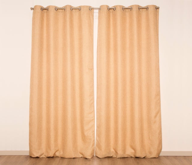 Zasłona z przelotkami Cindy, gładki kolor piaskowy, 140x270cm
