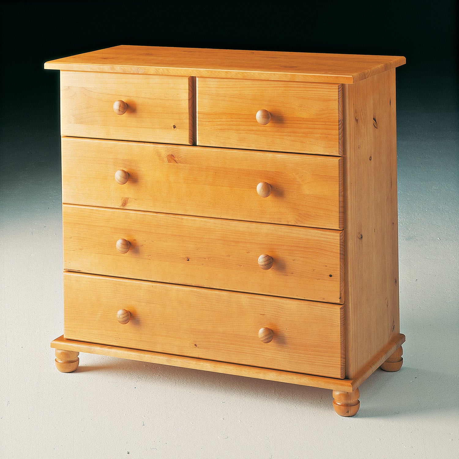 commode 5 tiroirs, pin massif , couleur miel, mesure 81x78x39 cm (hauteur-largeur-profondeur) - 7