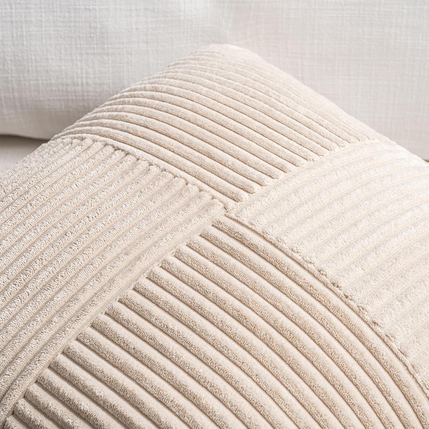 Lot de 2 Coussin 30x50 Beige, Housses de Coussin en Velours Côtelé,Douillet Taie d'oreiller Housse Coussin Moderne pour Canapé Chambre Chaise Lit - 3