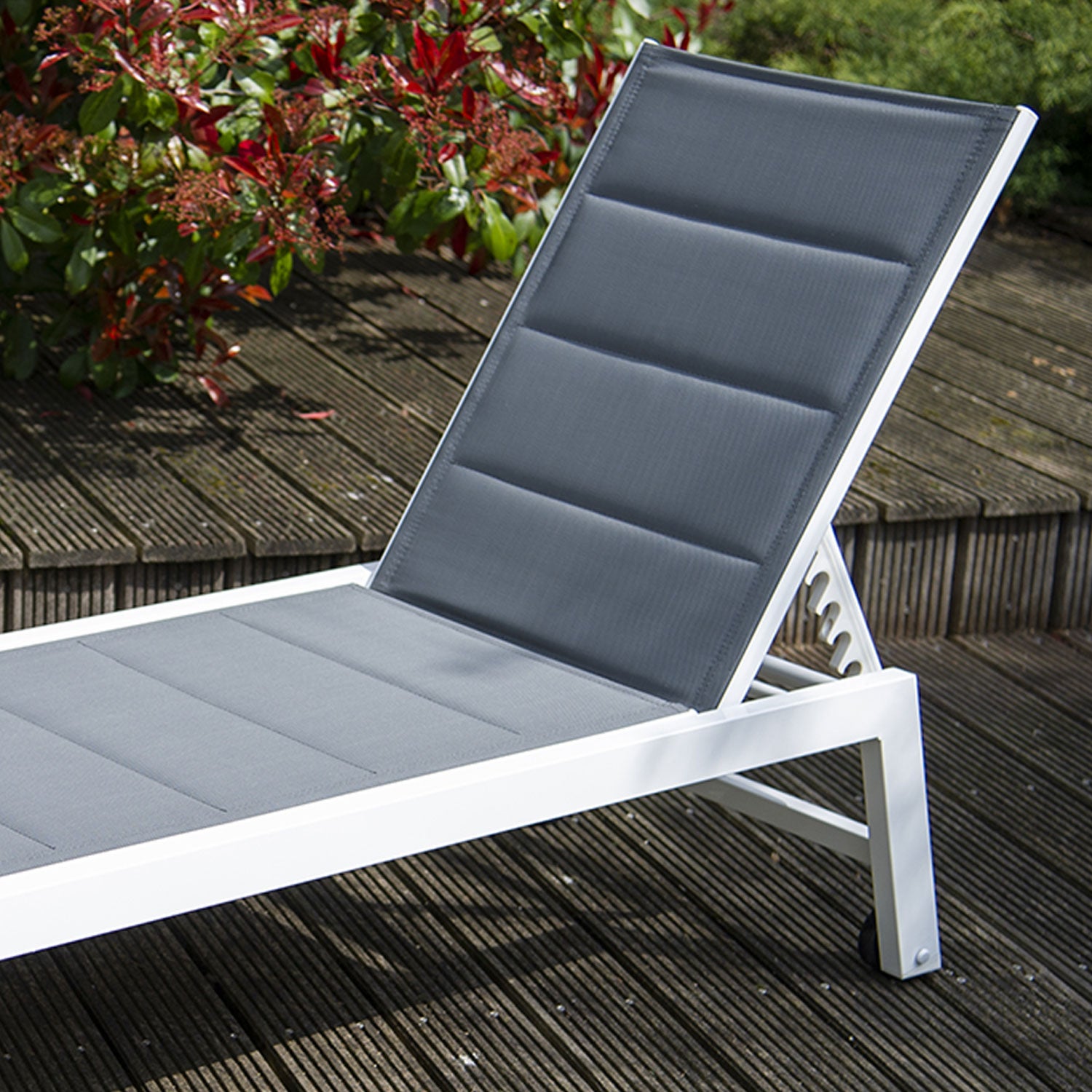 Bain de soleil gris et blanc en textilène et aluminium BARBADOS - 5
