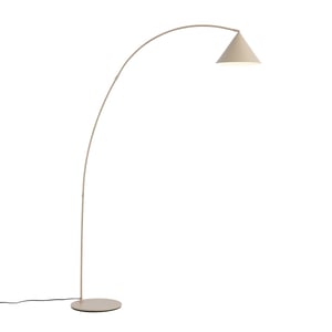 Lampada Da Terra Con Paralume Triangolare - Design Moderno E Geometrico Per Soggiorno