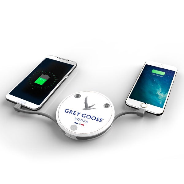 Lot De 2 Chargeurs Externes Power Bank Pour Téléphone – Occasion