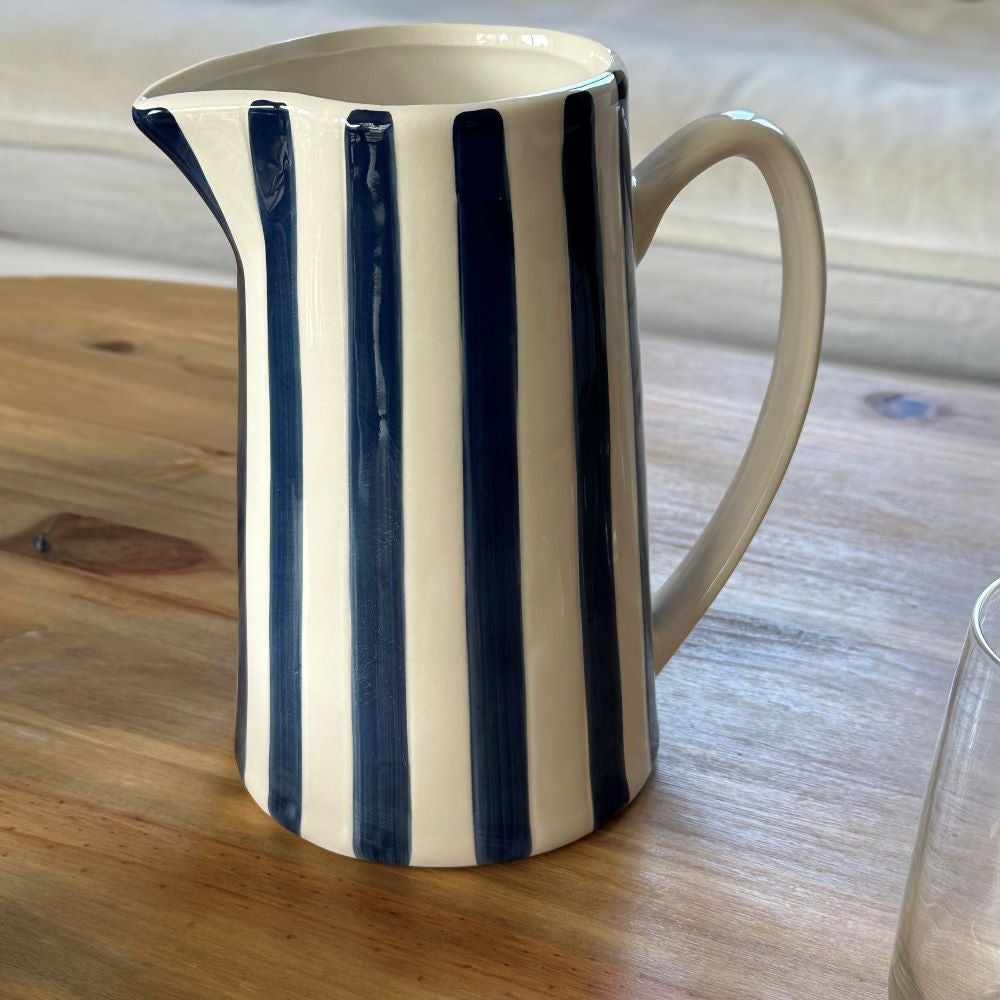 Pichet, carafe ou vase à rayures bleues et blanches - 5