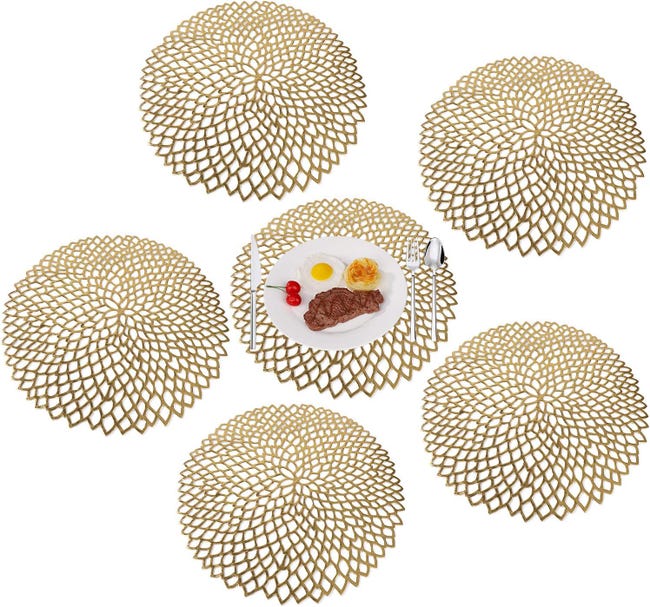 Petit lot de 5 napperons en fil, lin avec broderie, dentelle., Vente Petit lot de 5 napperons en fil, lin avec broderie, dentelle., Vente