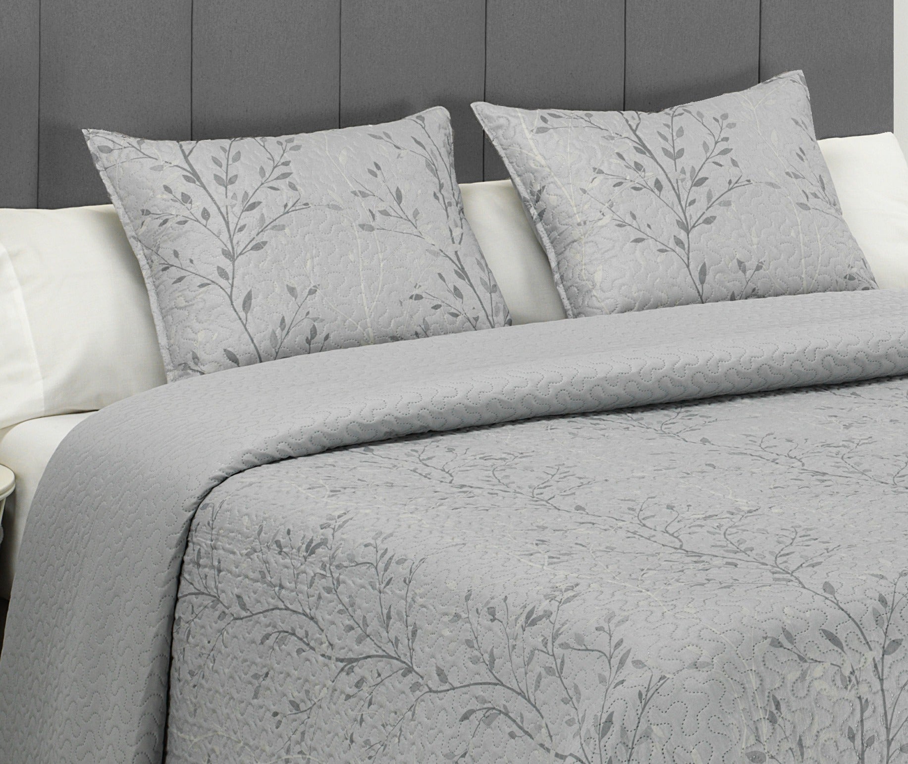 Colcha Bouti Acolchada Nute cama 150cm Donegal Collections - 2