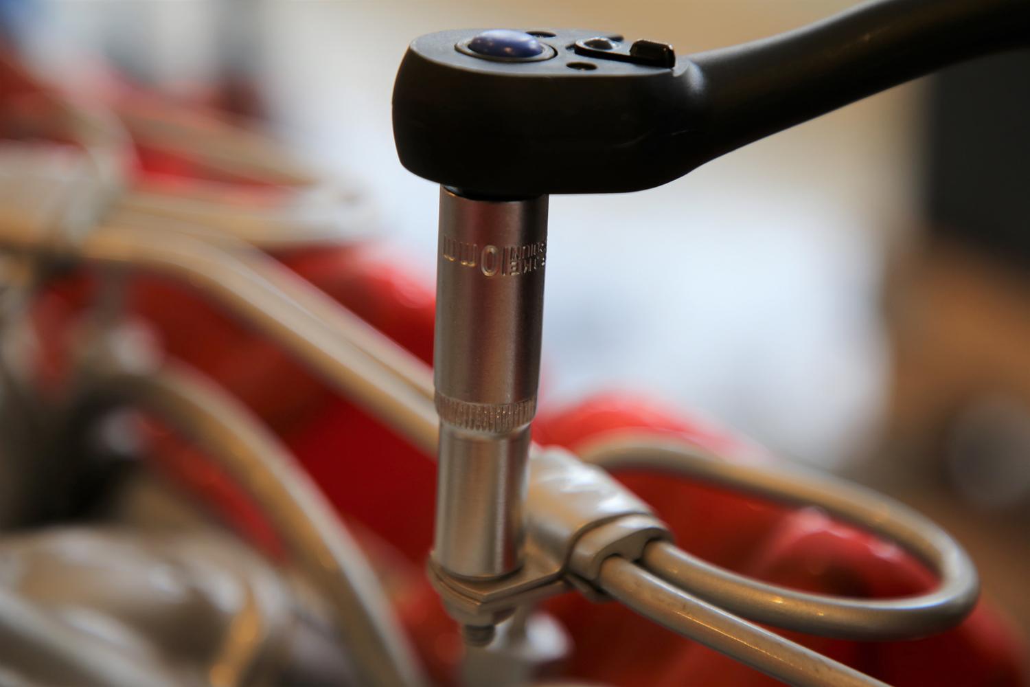 Brilliant Tools Douille 6 pans 3/8