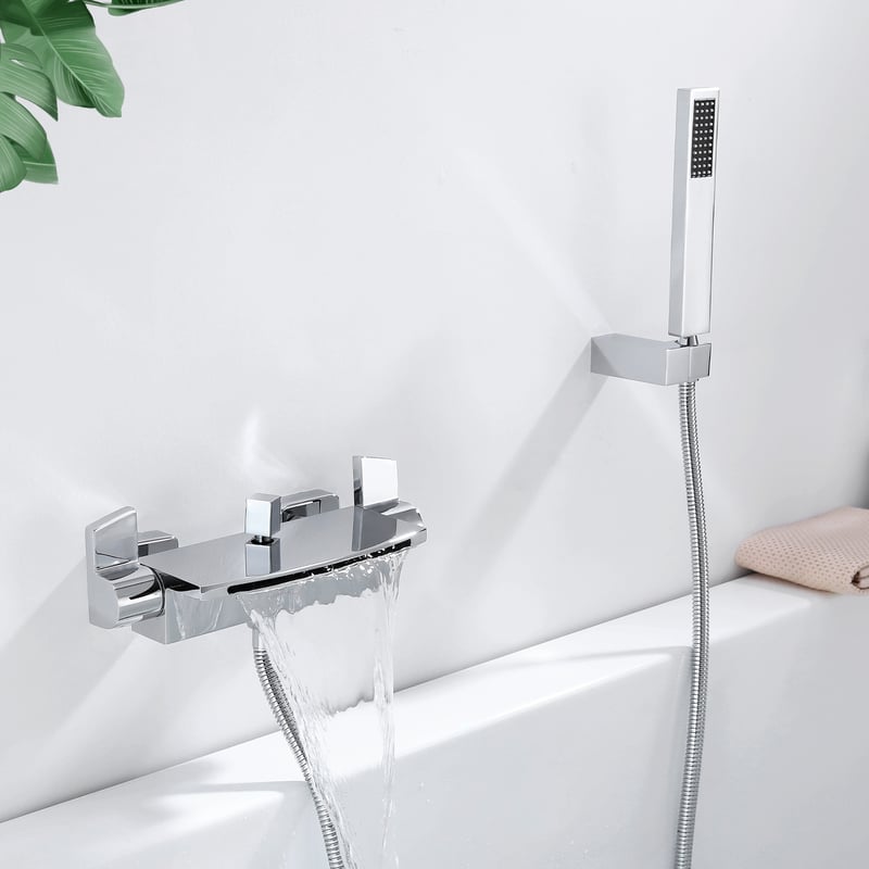 Kaskadowa bateria wannowa ścienna z mosiężną rączką prysznicową Zestaw prysznicowy z mosiądzu chromowanego