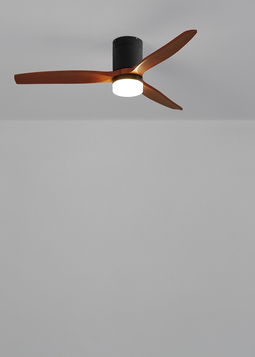 WIND CALM M - Ventilador de teto silencioso de 40 W com pás técnicas em ABS de vários tamanhos - Com luz - sem wifi - 4