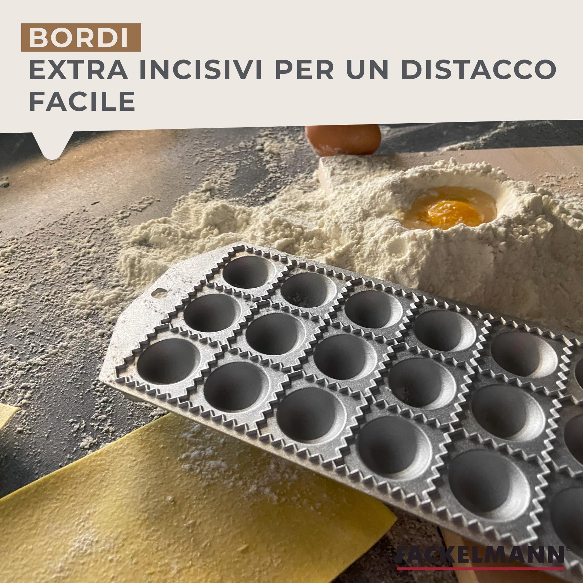 Fackelmann Stampo per ravioli rotondi Ø2,5 cm, 24 impronte, materiale alluminio con piedini di appoggio, lavare a mano, Linea Home Cooking Italian Pa - 3