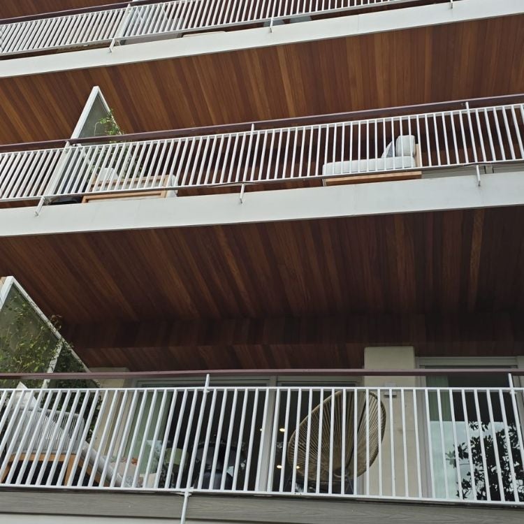 Pack 10 lamas (1,62 m2/caja) revestimiento de Pared o Techo machihembrado de Iroko 1,5 x 9 x 180 cm - 5