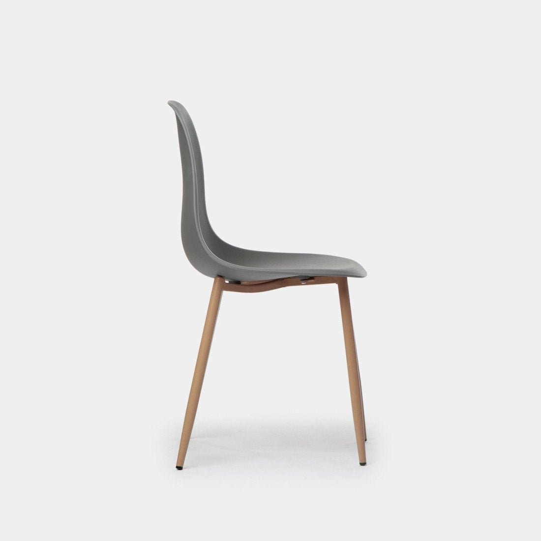 Cadeira em polipropileno cinzento com perna natural Nina - 5