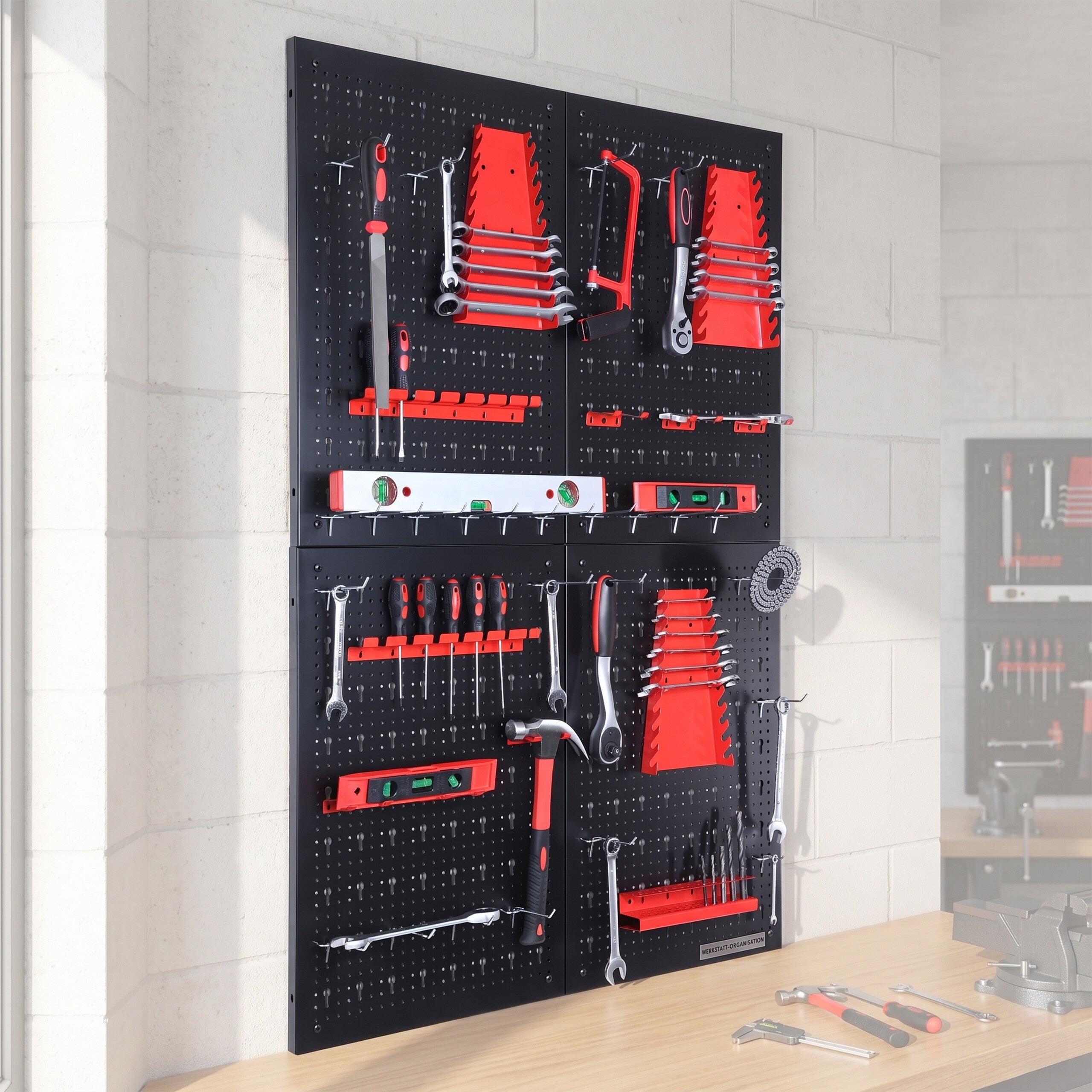 Panneau d'outils, lot de 4 panneaux perforés, 39 accessoires, HxL 60 x 40 cm, métal, pour atelier, noir/rouge, Relaxdays - 2