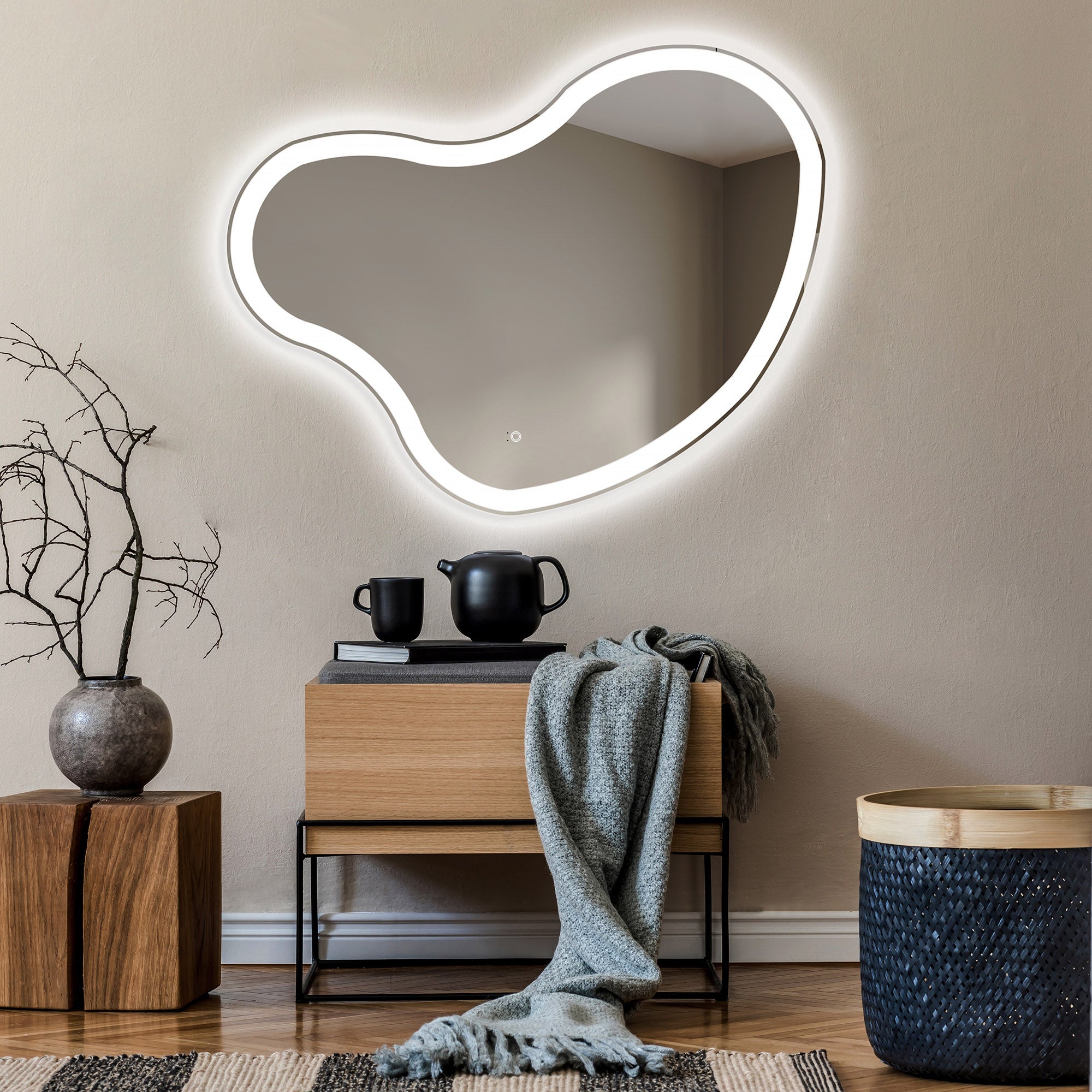 Asymetryczne lustro z podświetleniem LED do łazienki (104x84cm) Jasne lustro z podświetleniem | Chłodna biel 7000K