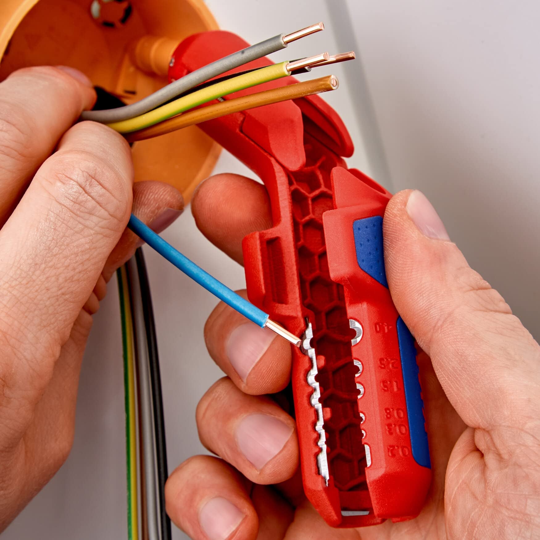 Outil à dégainer universel ErgoStrip Knipex - 4