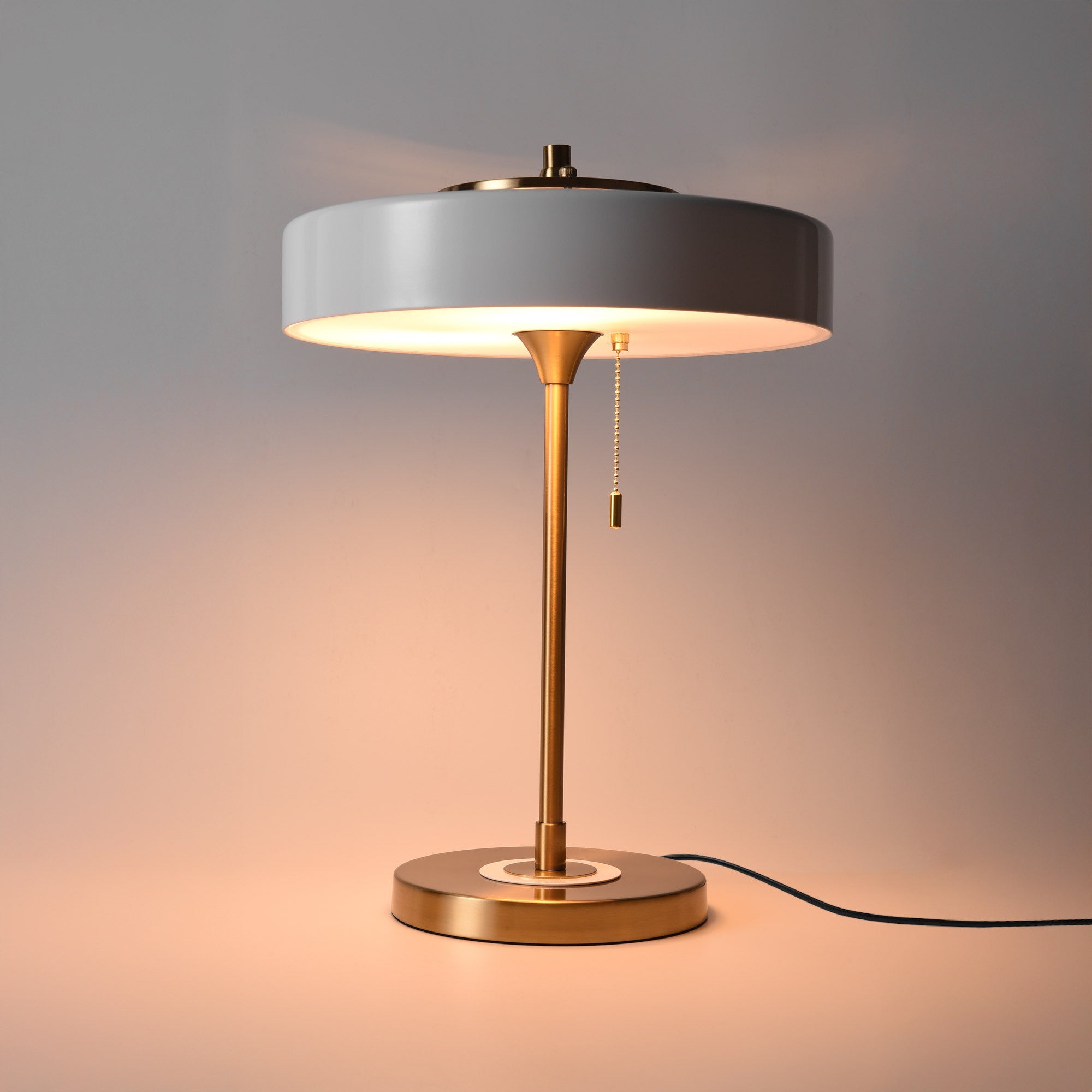 Elégante lampe de table burlesque 52cm gris doré avec pied en marbre