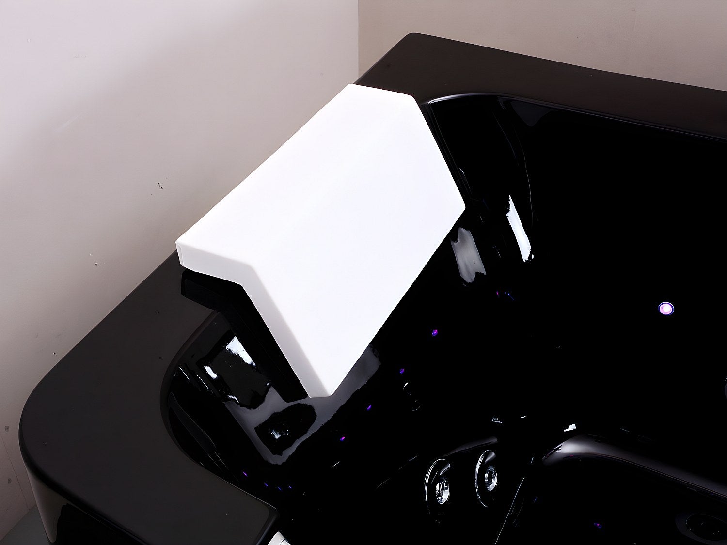 Baignoire balnéo vitrée semi-îlot à leds DYONA - 1 place - 260L - 170*85*58cm - Noir brillant - 8