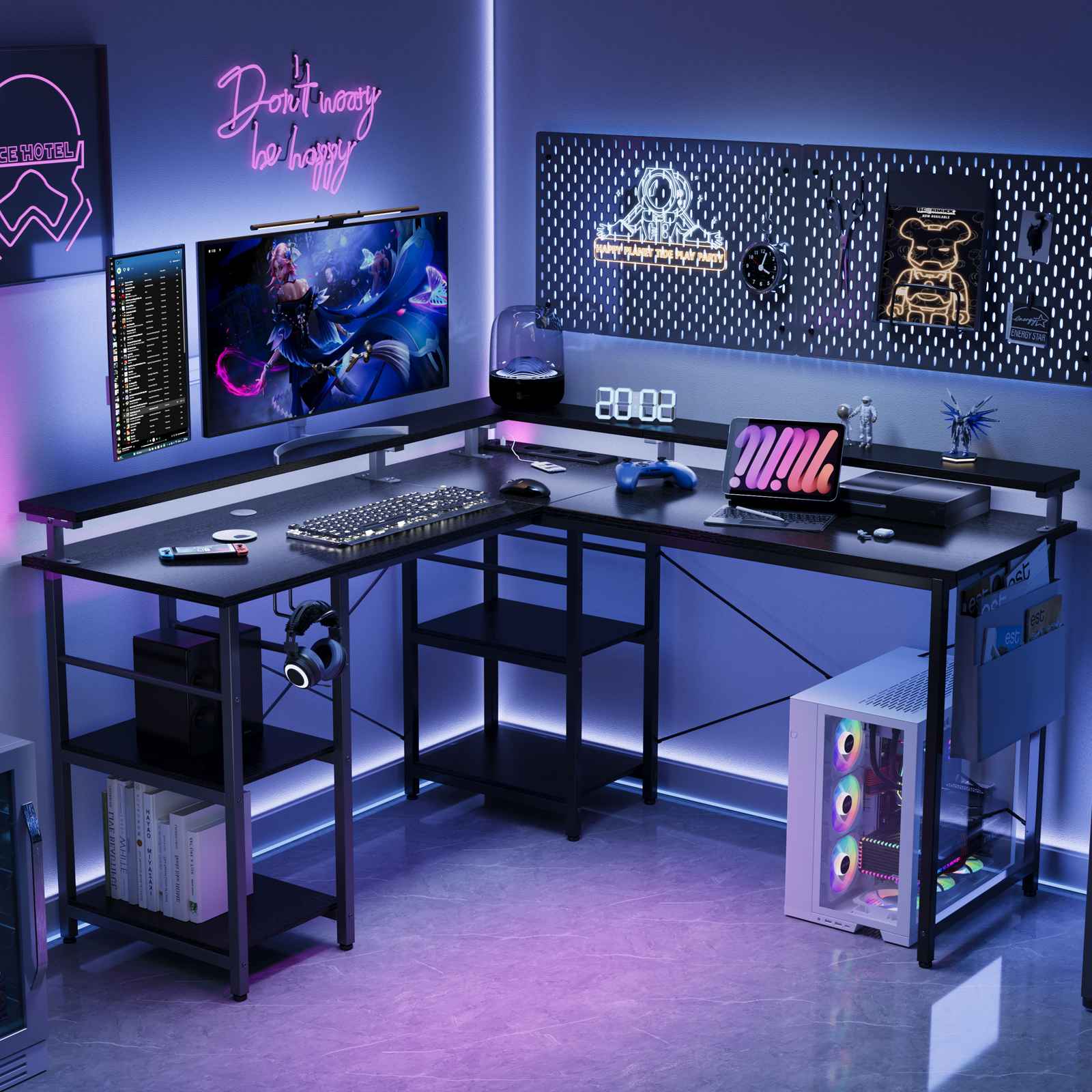 Scrivania Gaming a L con LED, scaffali portaoggetti, supporto