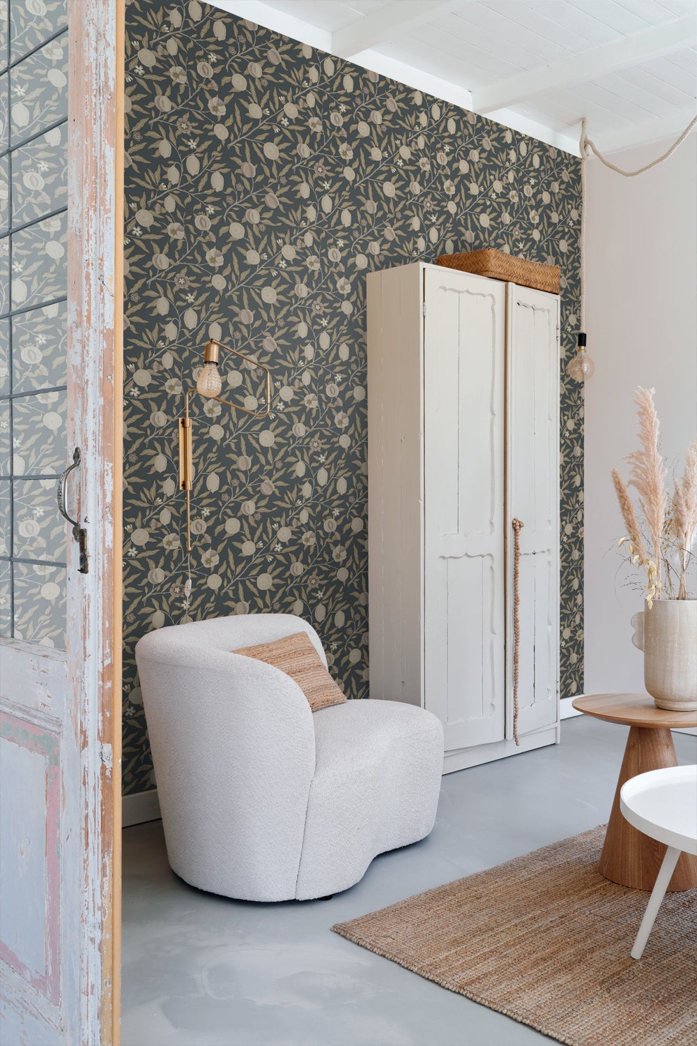 Papier peint des fruits et des feuilles exotiques bleu foncé et taupe - 50 x 900 cm - ESTAhome - 7