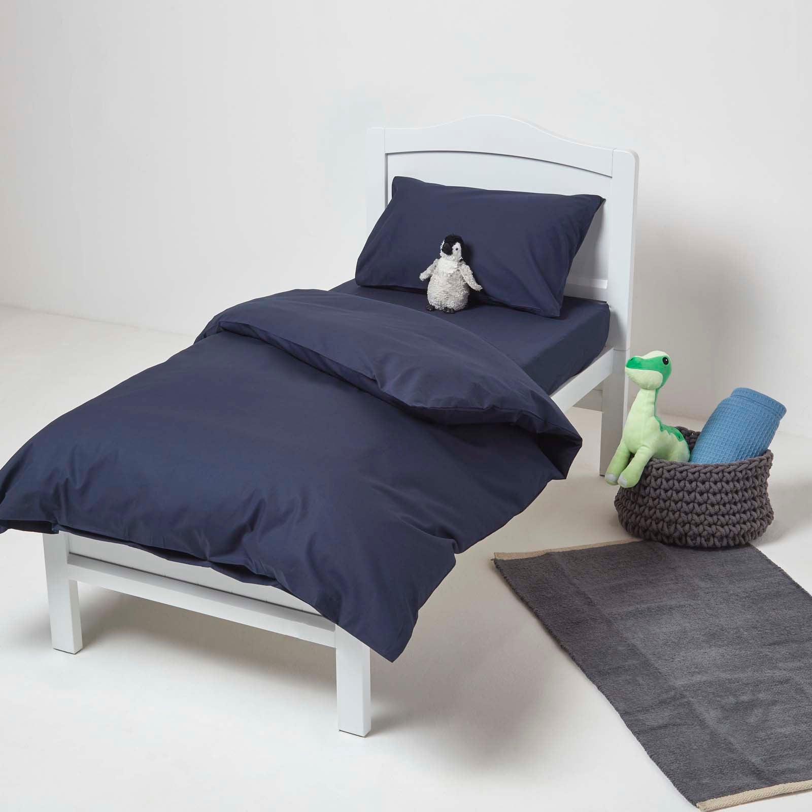 Homescapes Taies d'oreiller enfant 40 x 60 cm en coton Egyptien 200 fils Bleu marine, Lot de 2 - 4