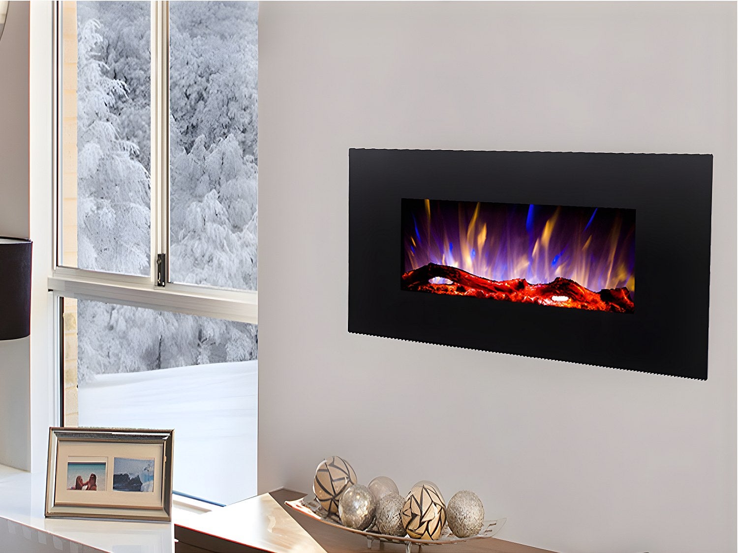 Kominek elektryczny CHANDELA - Szer. 84 x Gł. 14 x Wys. 45 cm - Czarny