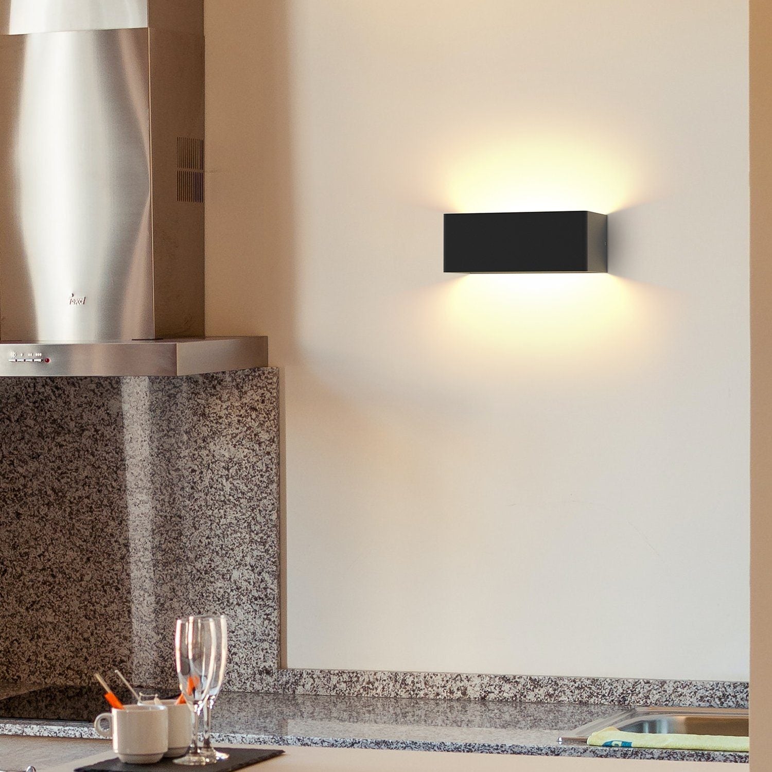 NETTLIFE Kinkiet wewnętrzny LED - 2 wersje czarne oświetlenie ścienne 5W ścienna lampa punktowa w górę w dół lampa schodowa regulowana wiązka 3000K - 9