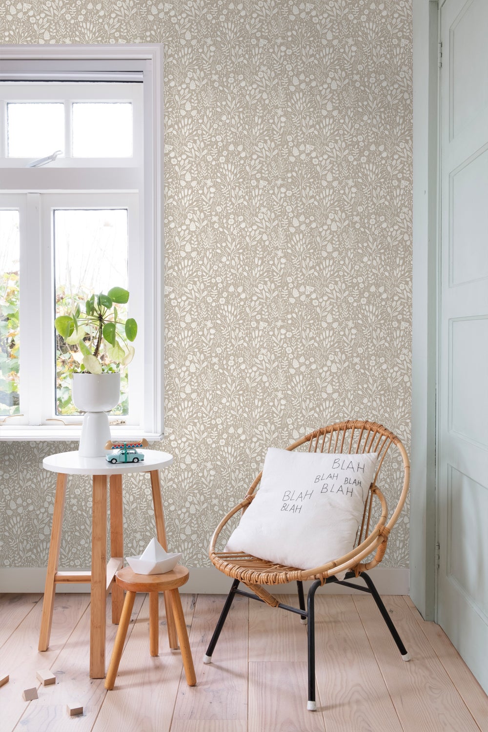 Tapeta kwiaty jasnego beżu - 50 x 900 cm - ESTAHOME - 6