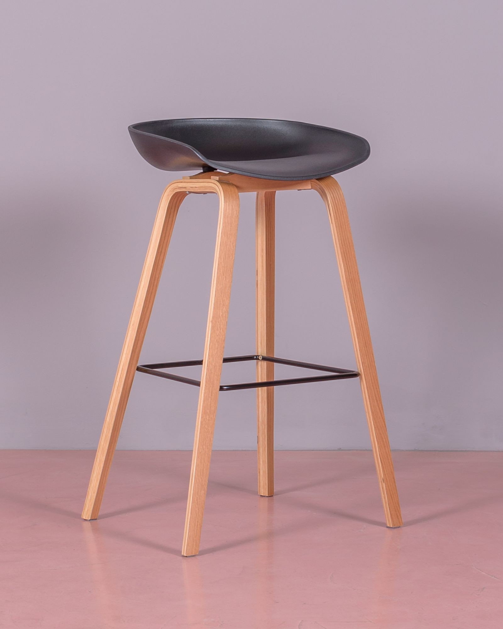 Taburete nórdico con patas de madera de haya (75cm) - daxer - nest dream - negro