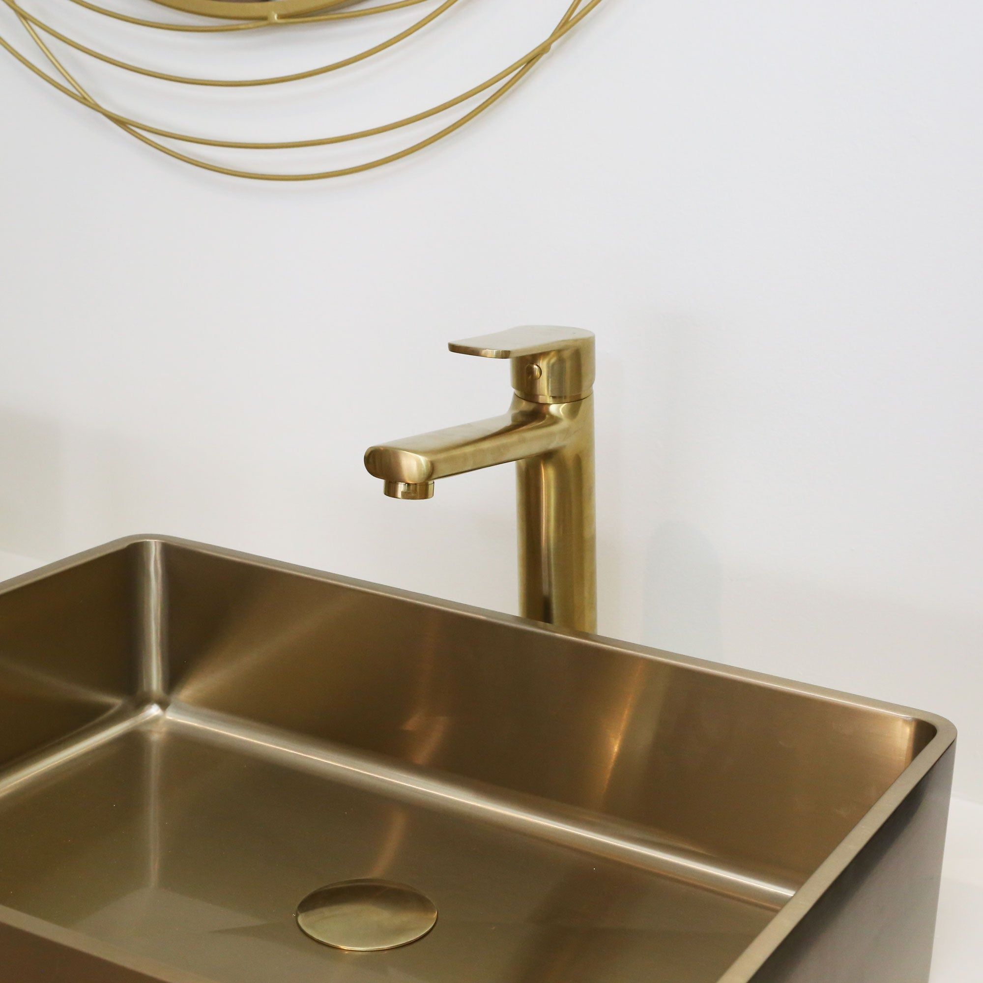 Full bateria umywalkowa wysoki szczotkowane złoto