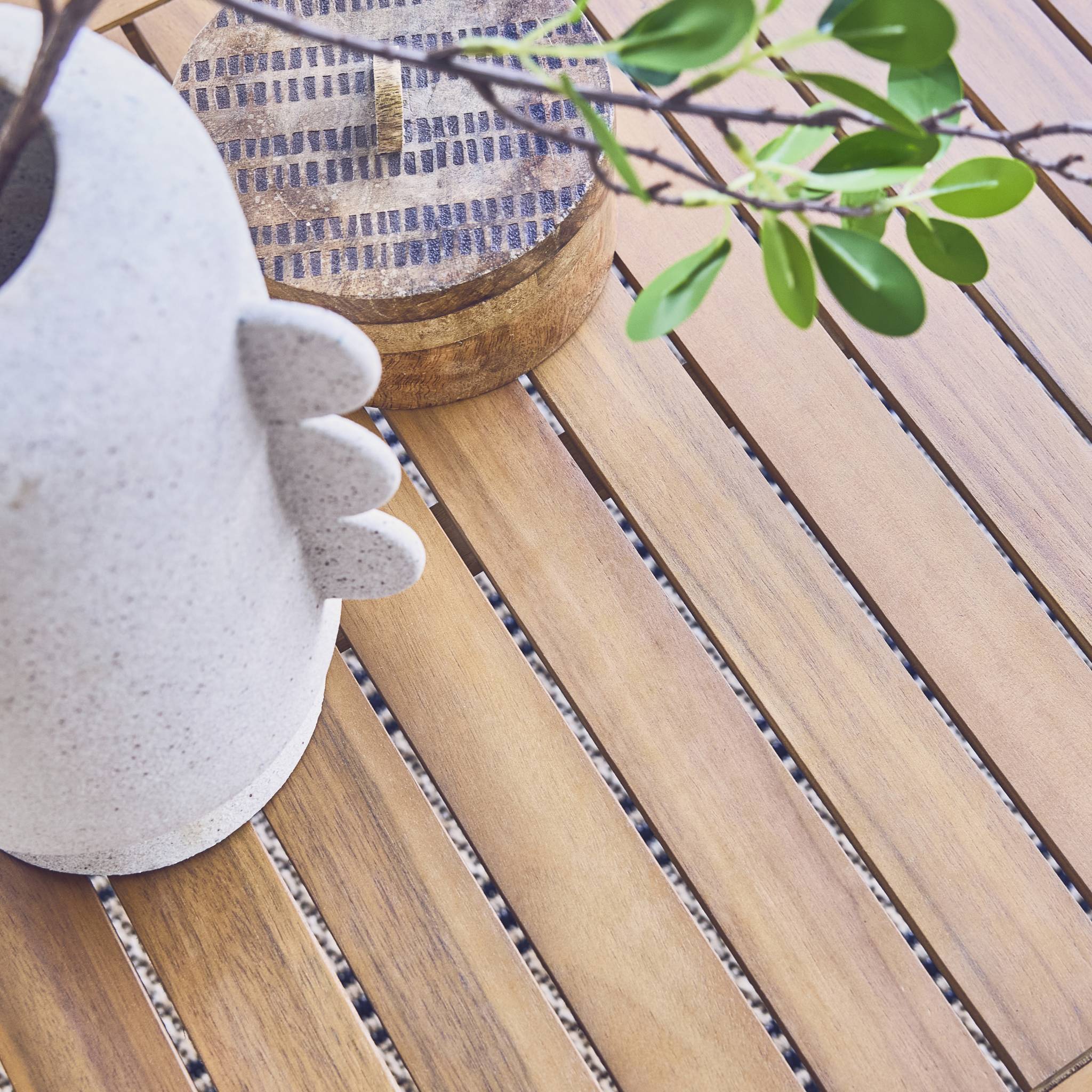 Salon de jardin USHUAIA 5 places écru en bois d'acacia. un canapé. une table. deux fauteuils USHUAIA 5 PLACES - 5